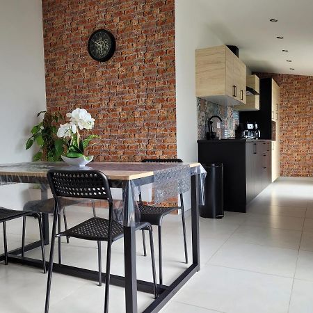 Il Vialetto , Appartement Milano , Spacieux, Tout Confort, Au Calme Jeumont ภายนอก รูปภาพ