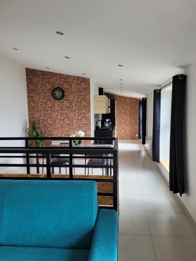 Il Vialetto , Appartement Milano , Spacieux, Tout Confort, Au Calme Jeumont ภายนอก รูปภาพ